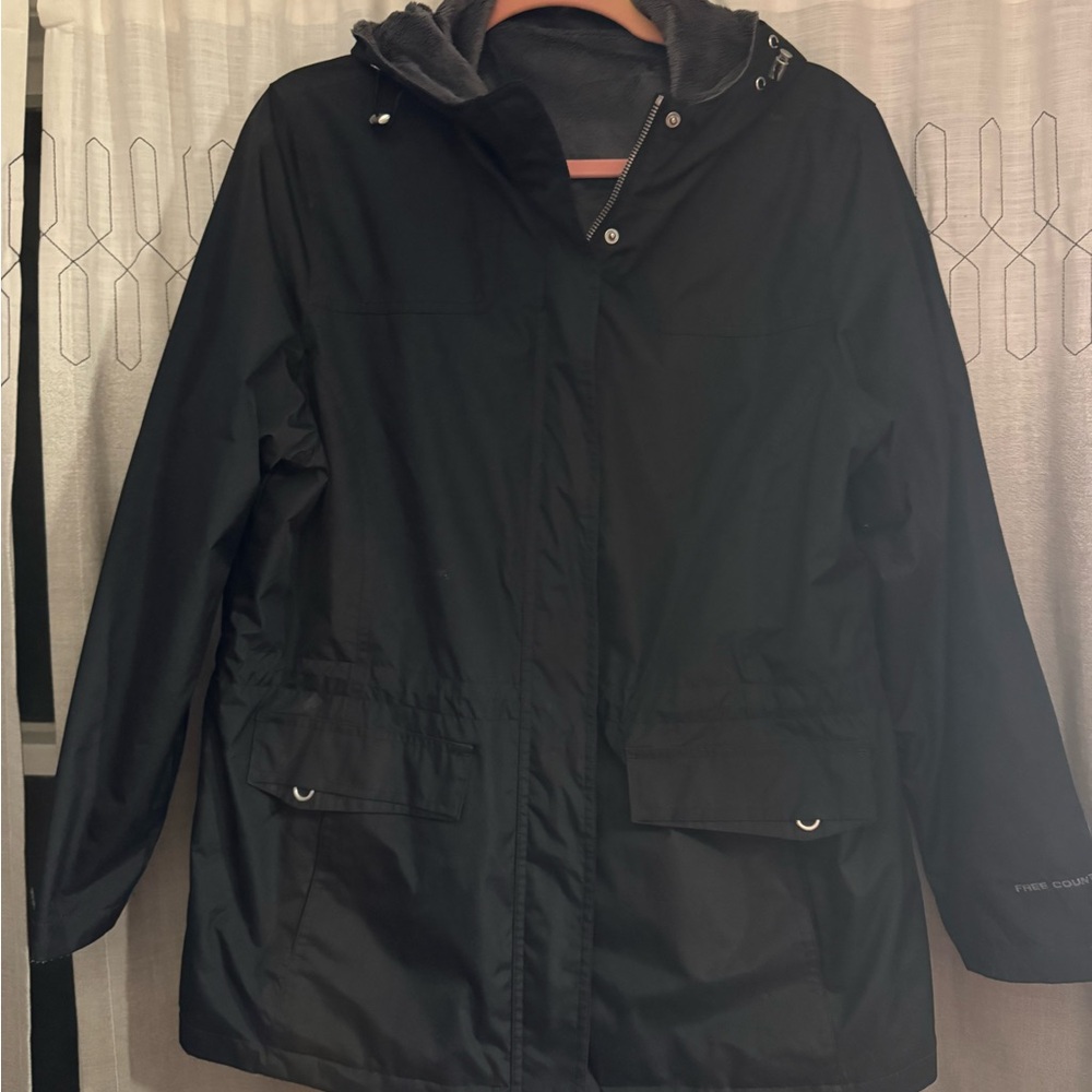 Free Country Black reversible Raincoat & Faux Fur Zip & Button Women’s Jacket